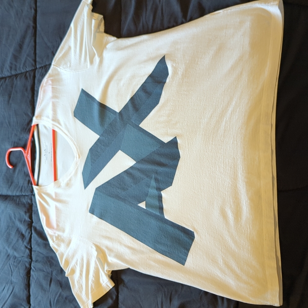 Armani exhange tshirt